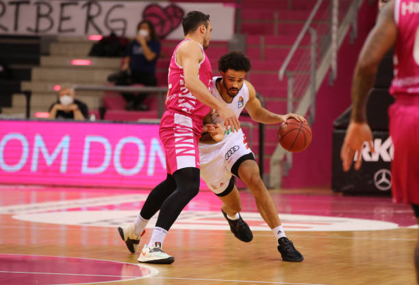 他总能冷静 他总能冷静